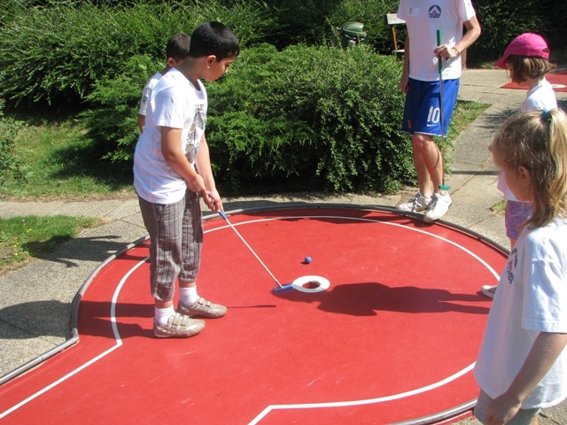 Village Camps International Summer Camp VDC Geneva 2016-08-12 https://www.villagecamps.com/journals_admin/images/128-34-IMG_3037.jpg