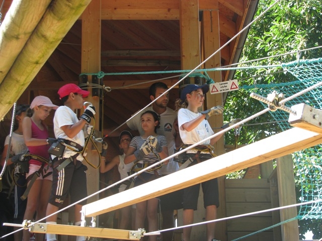 Village Camps International Summer Camp VDC Geneva 2016-08-12 https://www.villagecamps.com/journals_admin/images/128-34-IMG_3057.jpg