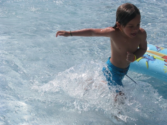 Village Camps International Summer Camp VDC Geneva 2016-08-12 https://www.villagecamps.com/journals_admin/images/130-34-IMG_3173.jpg