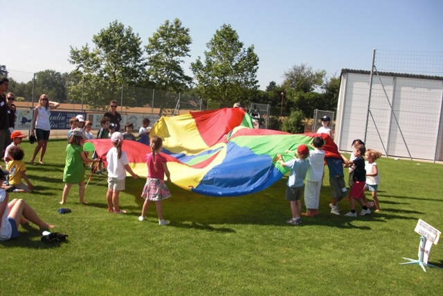 Village Camps International Summer Camp VDC Geneva 2016-08-12 https://www.villagecamps.com/journals_admin/images/132-34-CIMG0944.jpg