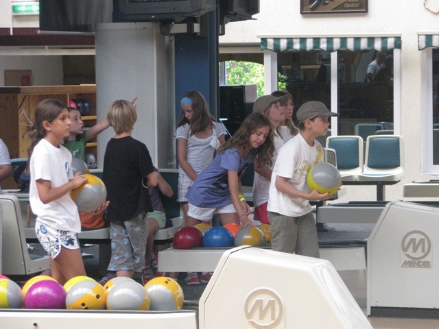 Village Camps International Summer Camp VDC Geneva 2016-08-12 https://www.villagecamps.com/journals_admin/images/135-34-IMG_3538.jpg