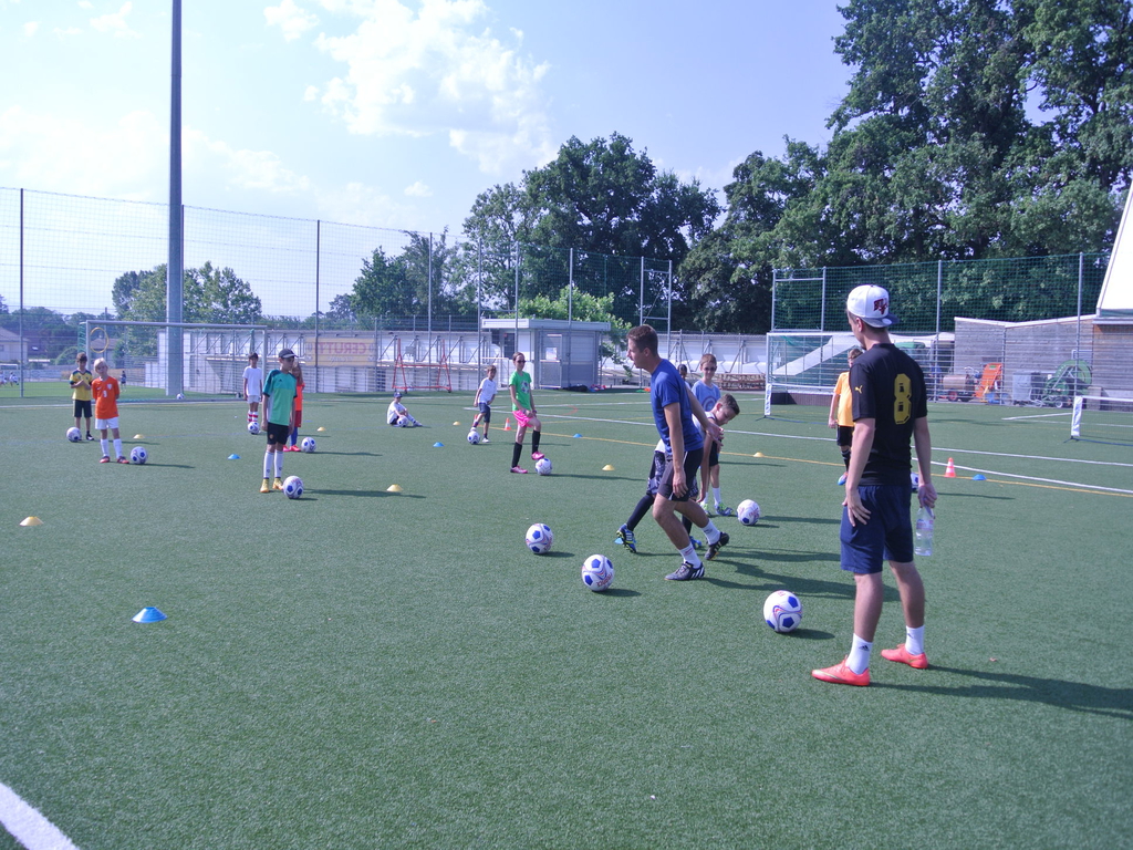 Village Camps International Summer Camp VDC Geneva 2016-08-12 https://www.villagecamps.com/journals_admin/images/1358-2942-DSC_8345.jpg