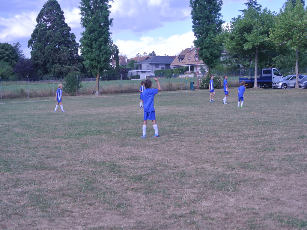 Village Camps International Summer Camp VDC Geneva 2016-08-12 https://www.villagecamps.com/journals_admin/images/1359-0396-DSC_8392.jpg