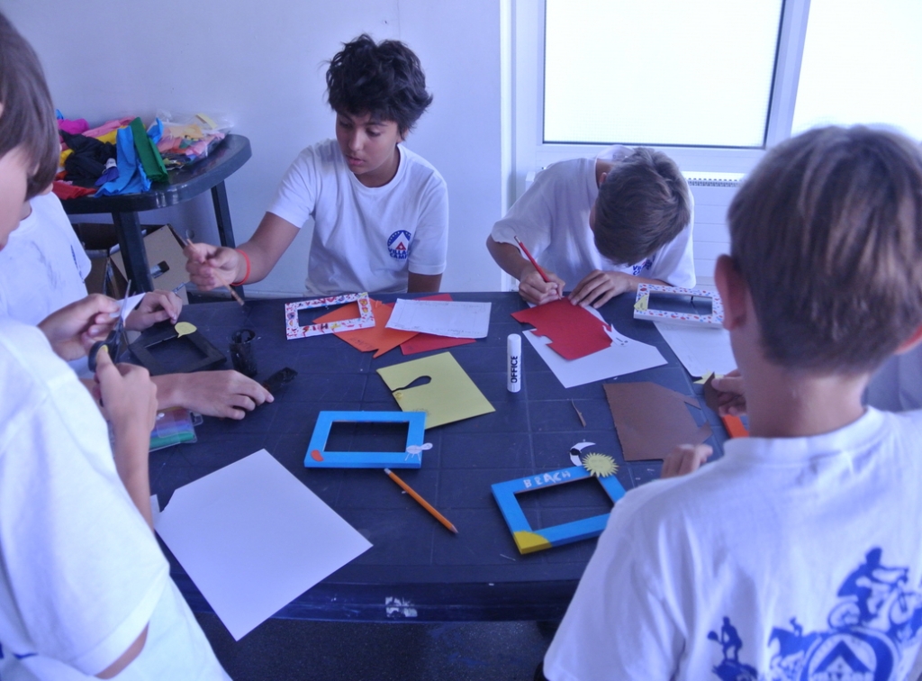 Village Camps International Summer Camp VDC Geneva 2016-08-12 https://www.villagecamps.com/journals_admin/images/1360-2850-DSC_8476.jpg