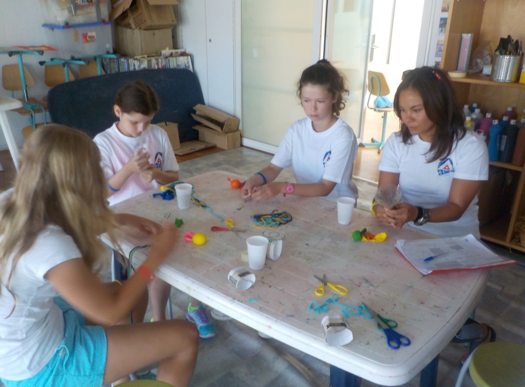 Village Camps International Summer Camp VDC Geneva 2016-08-12 https://www.villagecamps.com/journals_admin/images/1362-4016-DSCN1209.jpg
