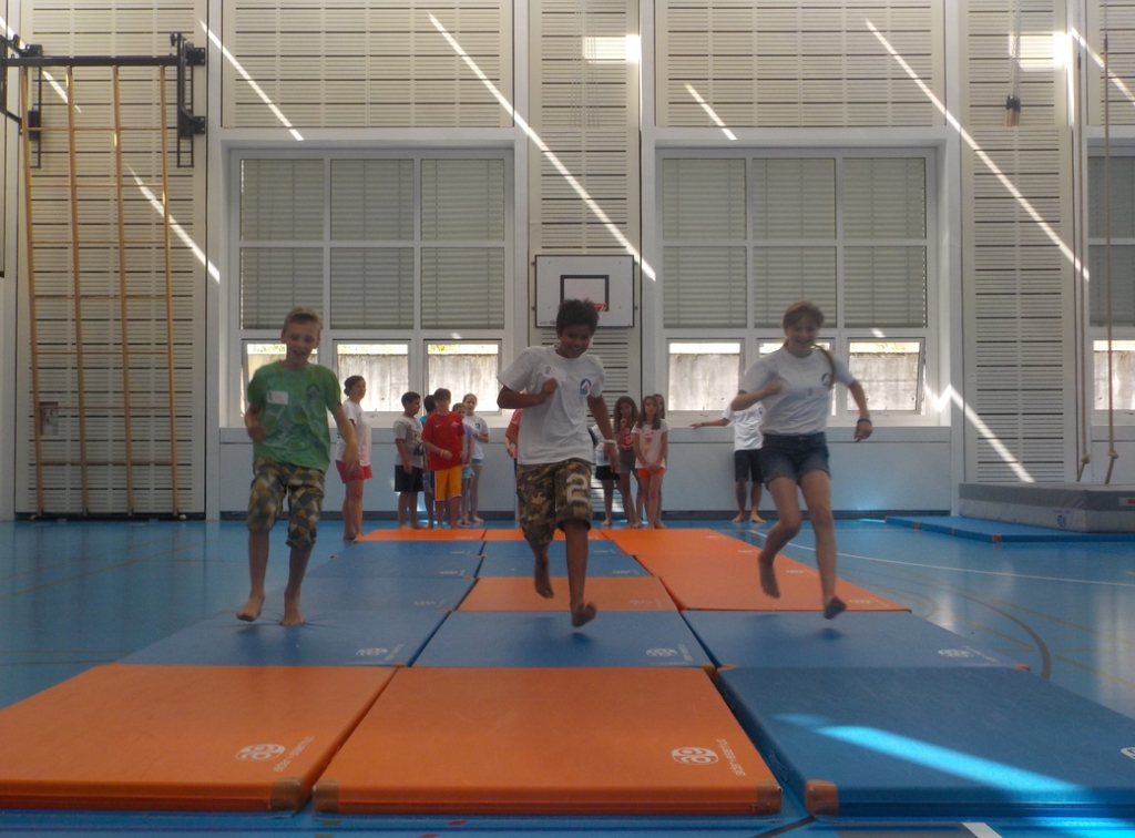 Village Camps International Summer Camp VDC Geneva 2016-08-12 https://www.villagecamps.com/journals_admin/images/1362-4179-DSCN1243.jpg