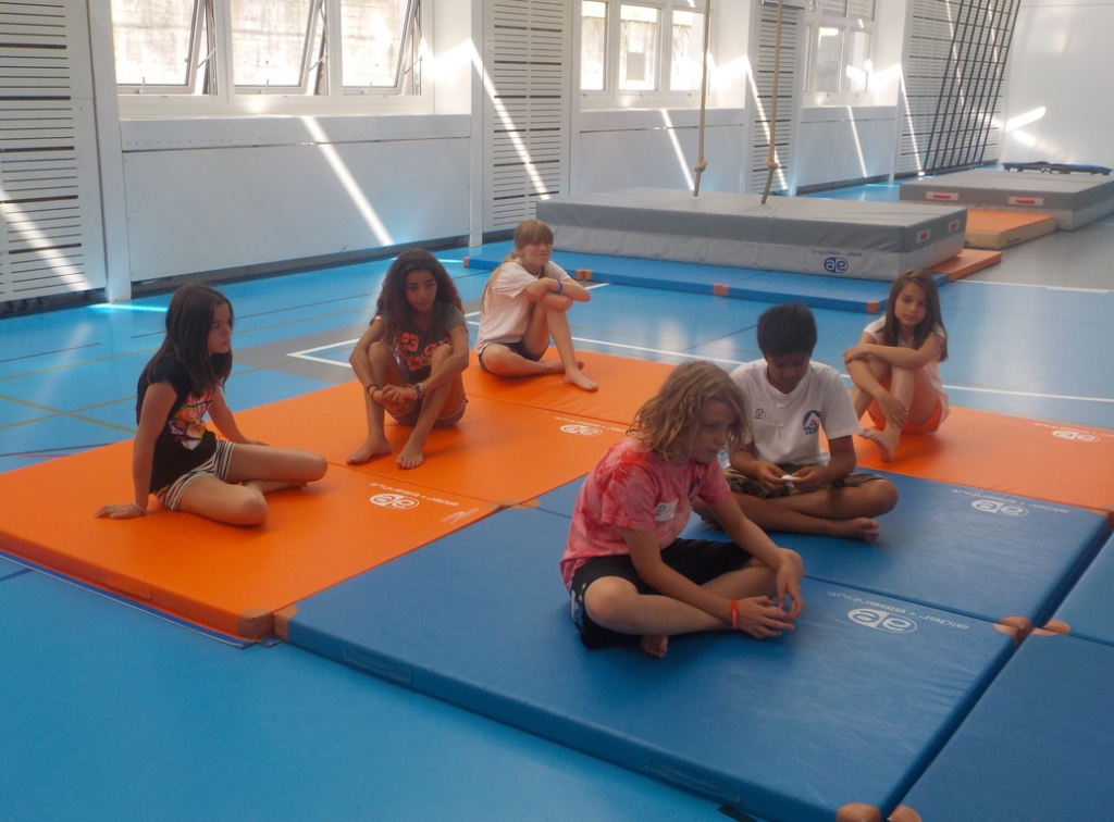 Village Camps International Summer Camp VDC Geneva 2016-08-12 https://www.villagecamps.com/journals_admin/images/1362-4189-DSCN1242.jpg
