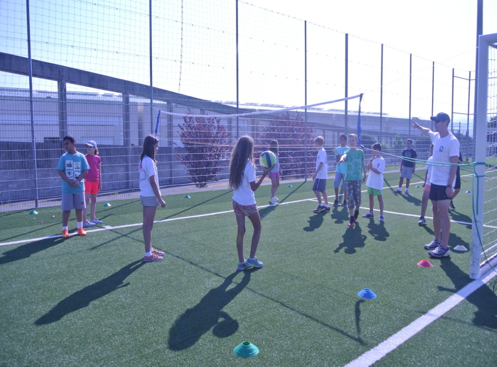 Village Camps International Summer Camp VDC Geneva 2016-08-12 https://www.villagecamps.com/journals_admin/images/1363-5128-DSC_8810.jpg