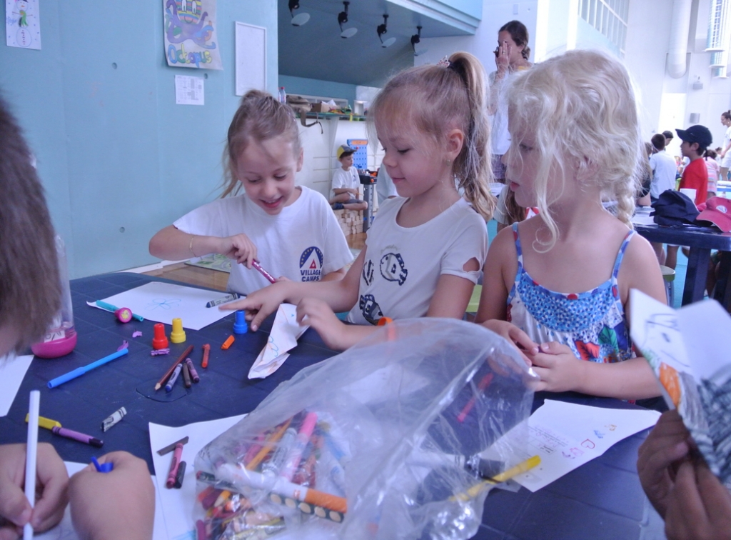 Village Camps International Summer Camp VDC Geneva 2016-08-12 https://www.villagecamps.com/journals_admin/images/1365-0582-DSC_8953.jpg