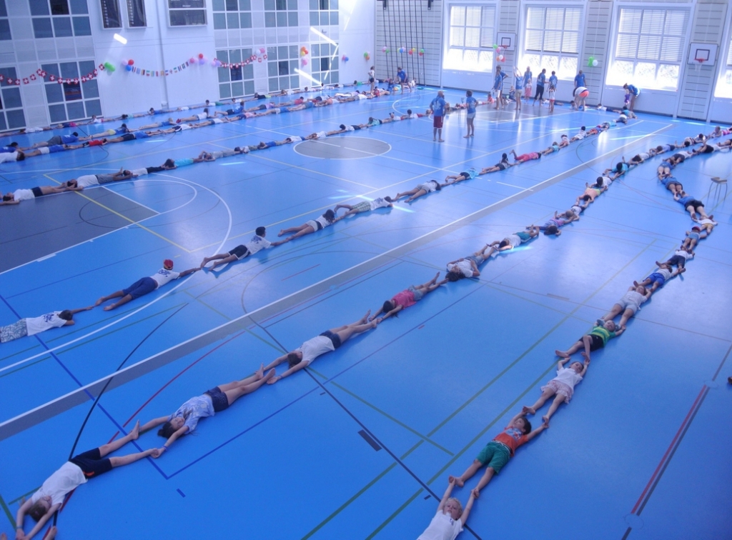 Village Camps International Summer Camp VDC Geneva 2016-08-12 https://www.villagecamps.com/journals_admin/images/1366-7658-DSC_9026.jpg