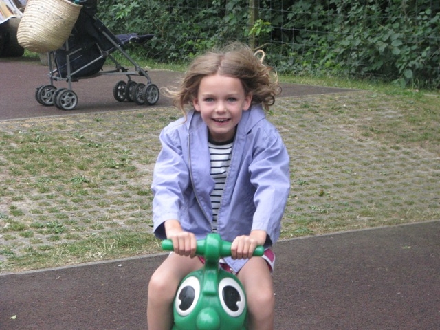 Village Camps International Summer Camp VDC Geneva 2016-08-12 https://www.villagecamps.com/journals_admin/images/137-34-IMG_3776.jpg