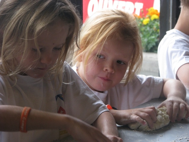 Village Camps International Summer Camp VDC Geneva 2016-08-12 https://www.villagecamps.com/journals_admin/images/137-34-IMG_3801.jpg