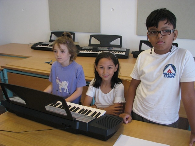 Village Camps International Summer Camp VDC Geneva 2016-08-12 https://www.villagecamps.com/journals_admin/images/138-34-IMG_4021.jpg