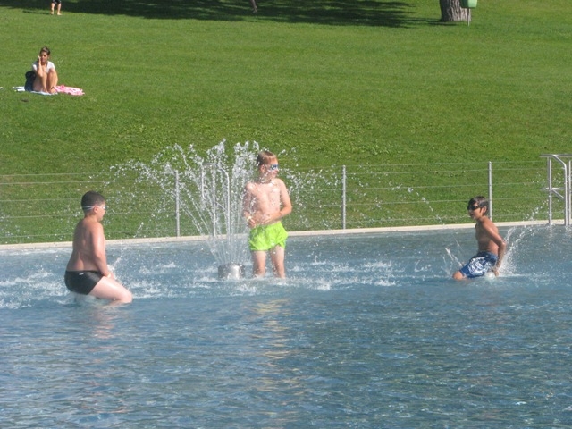Village Camps International Summer Camp VDC Geneva 2016-08-12 https://www.villagecamps.com/journals_admin/images/141-34-IMG_4496.jpg