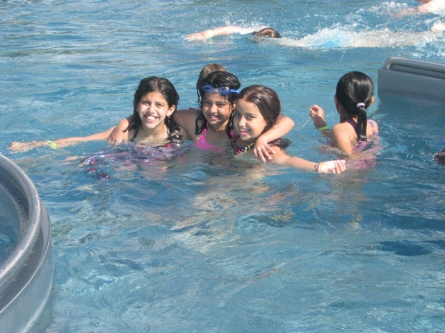 Village Camps International Summer Camp VDC Geneva 2016-08-12 https://www.villagecamps.com/journals_admin/images/141-34-IMG_4504.jpg