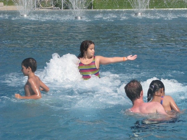 Village Camps International Summer Camp VDC Geneva 2016-08-12 https://www.villagecamps.com/journals_admin/images/141-34-IMG_4517.jpg