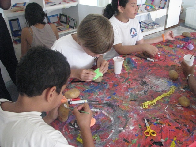 Village Camps International Summer Camp VDC Geneva 2016-08-12 https://www.villagecamps.com/journals_admin/images/142-34-IMG_4742.jpg