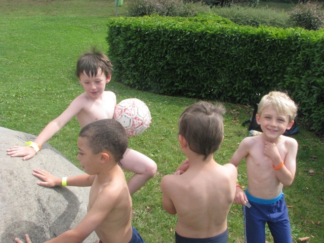 Village Camps International Summer Camp VDC Geneva 2016-08-12 https://www.villagecamps.com/journals_admin/images/142-34-IMG_4768.jpg