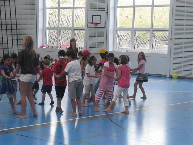 Village Camps International Summer Camp VDC Geneva 2016-08-12 https://www.villagecamps.com/journals_admin/images/144-34-IMG_5448.jpg