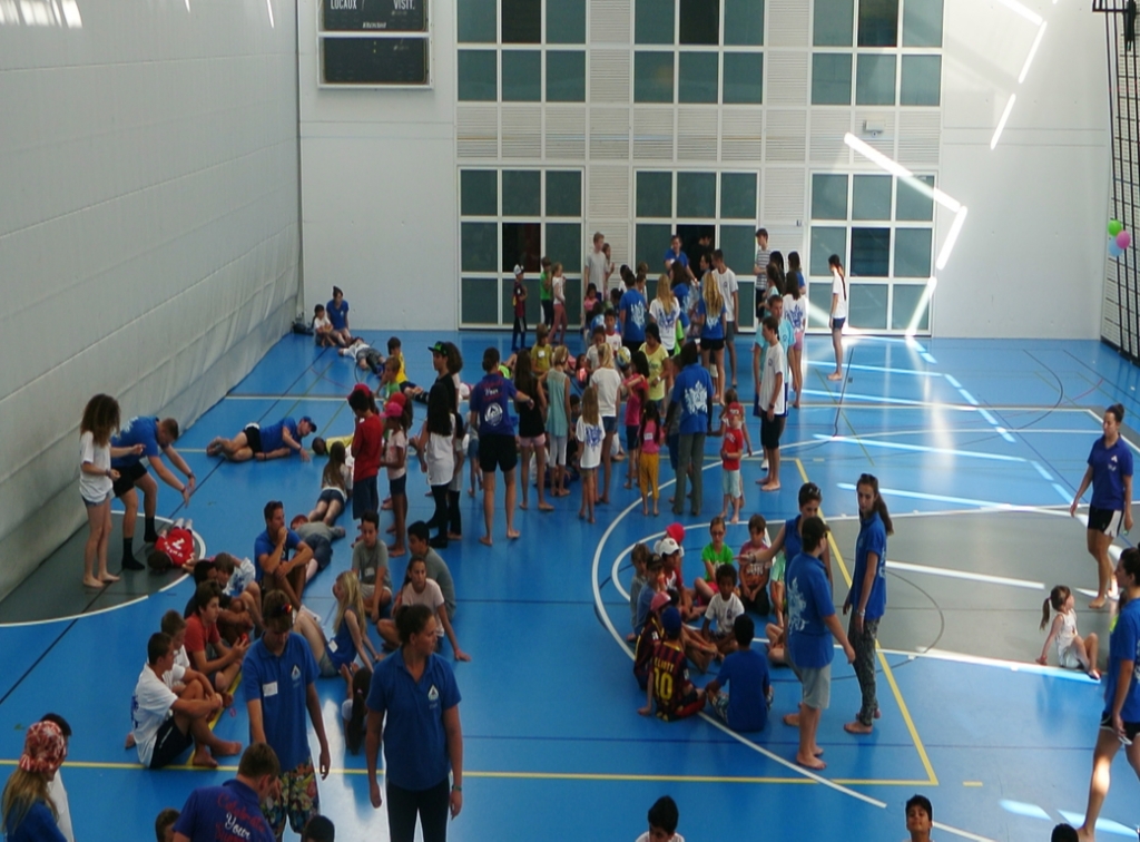 Village Camps International Summer Camp VDC Geneva 2016-08-12 https://www.villagecamps.com/journals_admin/images/1440-6300-DSC_9150.jpg