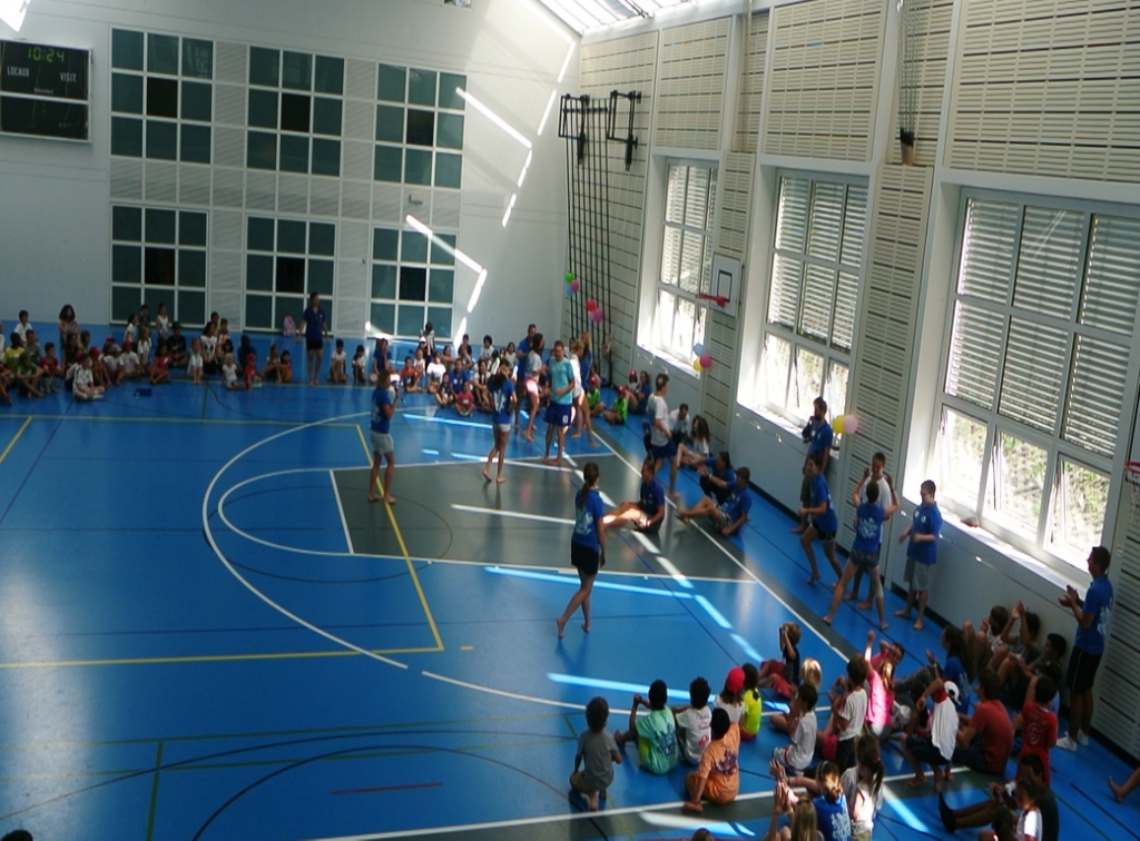 Village Camps International Summer Camp VDC Geneva 2016-08-12 https://www.villagecamps.com/journals_admin/images/1440-6404-DSC_9163.jpg
