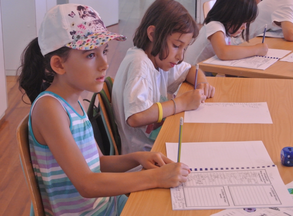 Village Camps International Summer Camp VDC Geneva 2016-08-12 https://www.villagecamps.com/journals_admin/images/1441-9298-DSC_9211.jpg