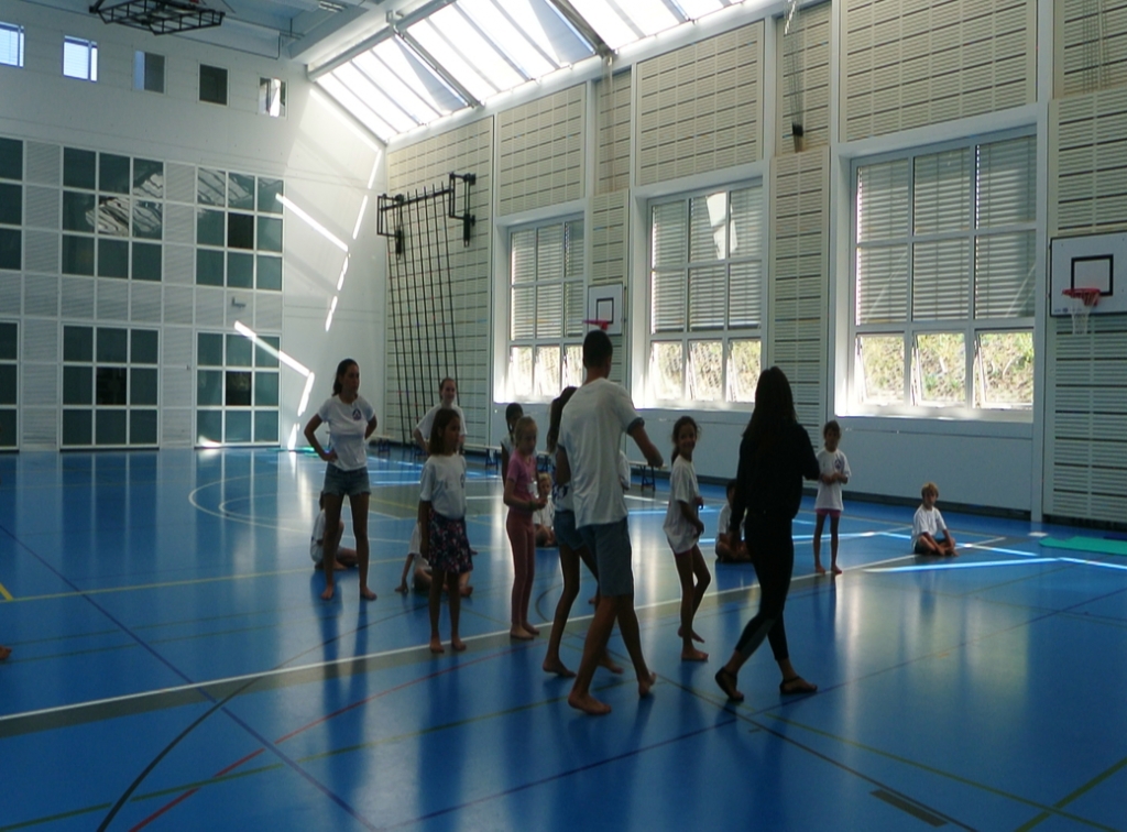 Village Camps International Summer Camp VDC Geneva 2016-08-12 https://www.villagecamps.com/journals_admin/images/1441-9493-DSC_9224.jpg