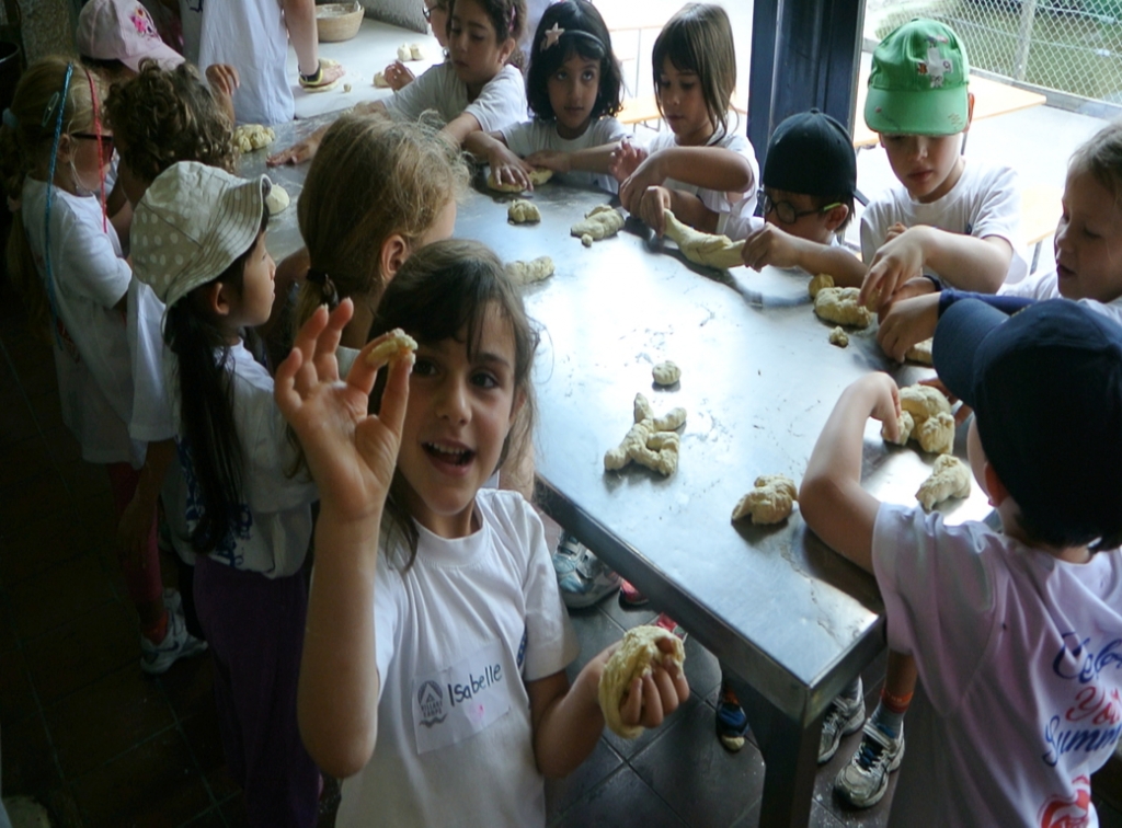 Village Camps International Summer Camp VDC Geneva 2016-08-12 https://www.villagecamps.com/journals_admin/images/1444-5014-DSC_9341.jpg