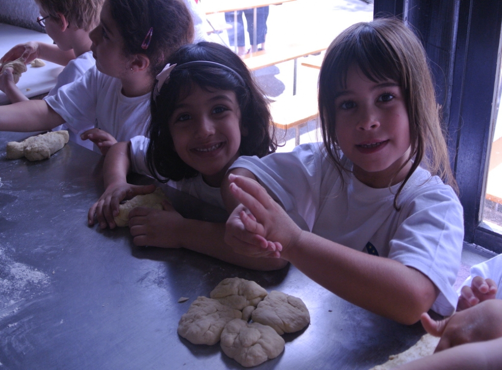 Village Camps International Summer Camp VDC Geneva 2016-08-12 https://www.villagecamps.com/journals_admin/images/1444-5194-DSC_9351.jpg