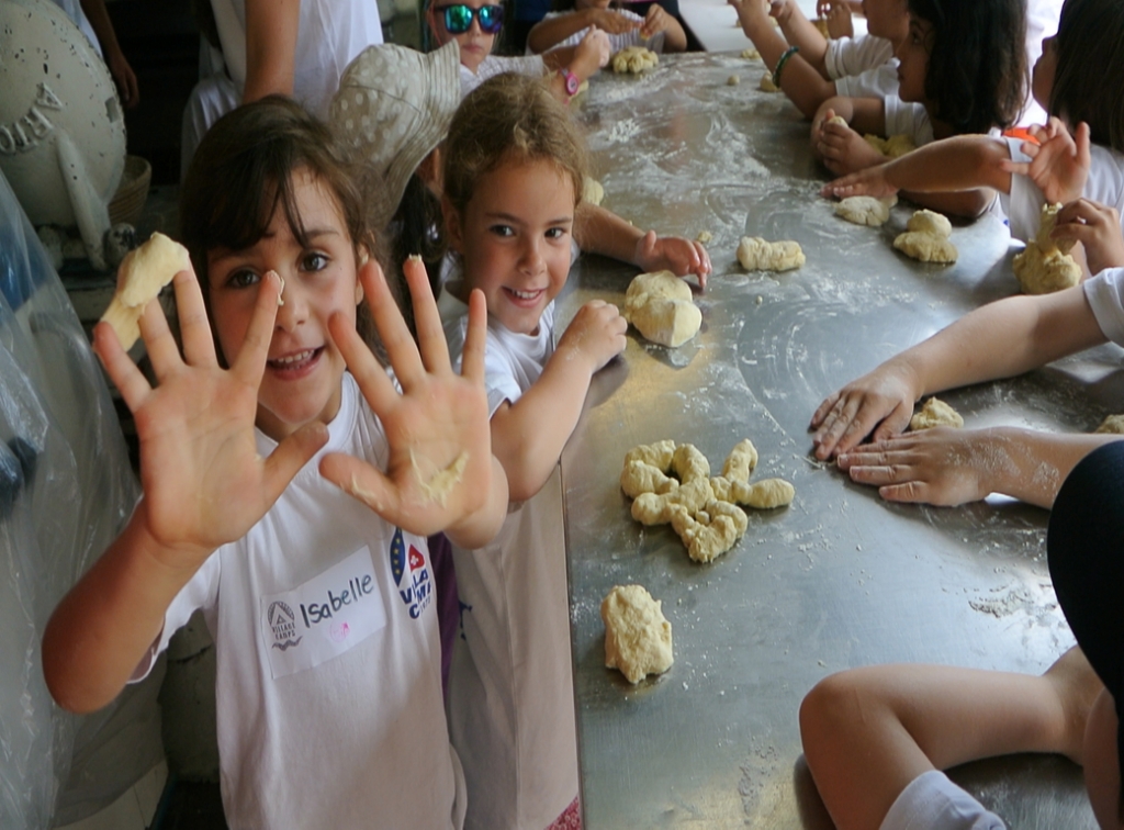 Village Camps International Summer Camp VDC Geneva 2016-08-12 https://www.villagecamps.com/journals_admin/images/1444-5213-DSC_9346.jpg