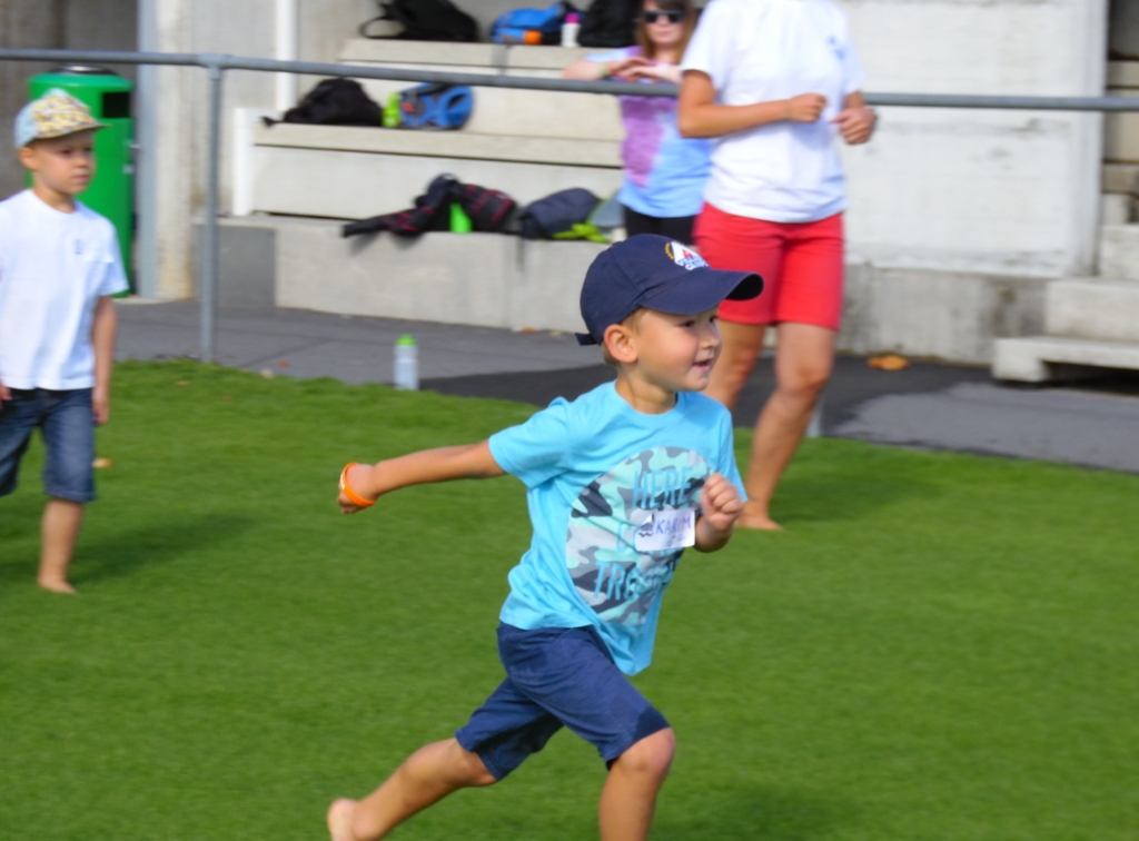 Village Camps International Summer Camp VDC Geneva 2016-08-12 https://www.villagecamps.com/journals_admin/images/1445-7189-SAM_0022.jpg