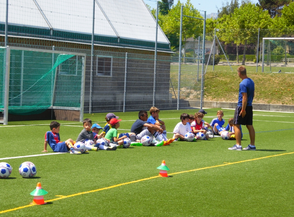 Village Camps International Summer Camp VDC Geneva 2016-08-12 https://www.villagecamps.com/journals_admin/images/1448-0686-SAM_0305.jpg