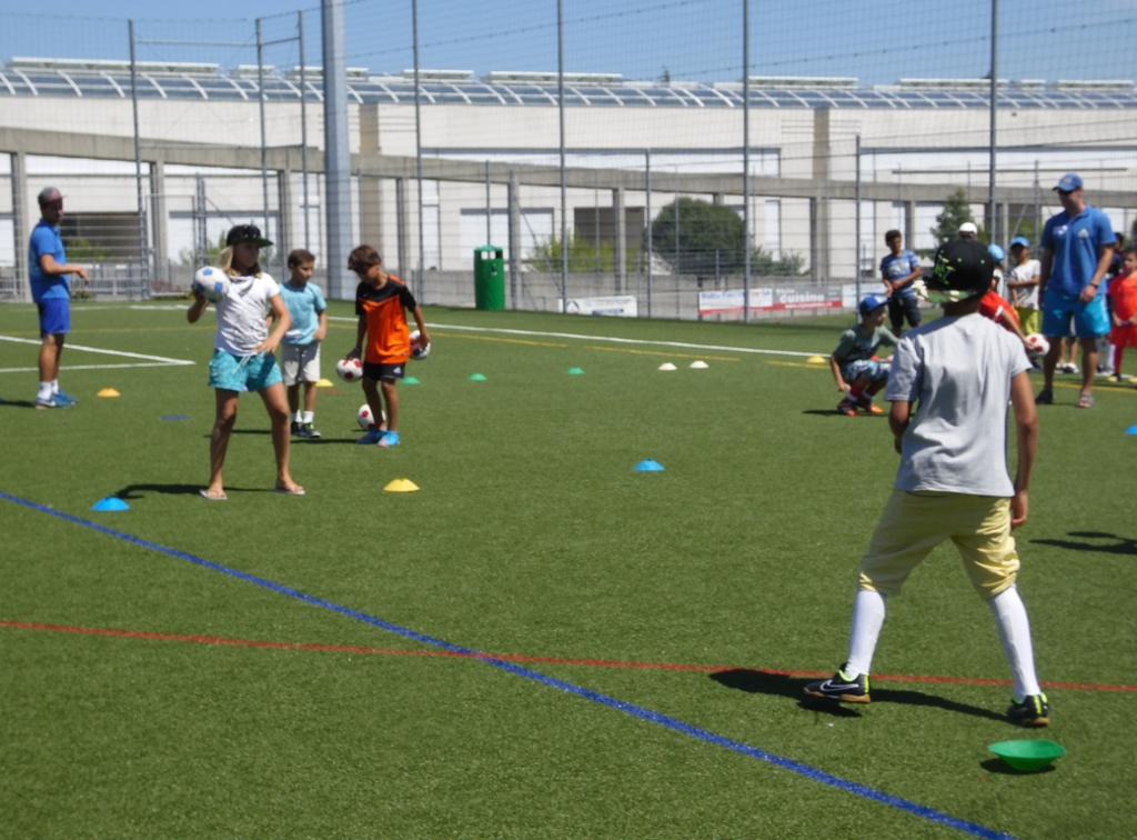 Village Camps International Summer Camp VDC Geneva 2016-08-12 https://www.villagecamps.com/journals_admin/images/1453-4790-SAM_0504.jpg
