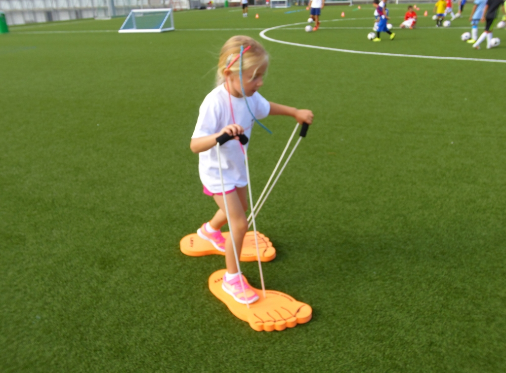 Village Camps International Summer Camp VDC Geneva 2016-08-12 https://www.villagecamps.com/journals_admin/images/1456-1029-SAM_0688.jpg