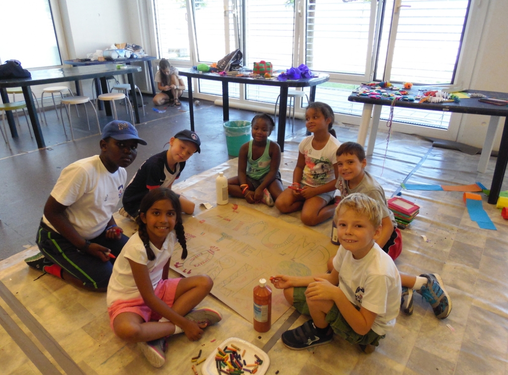 Village Camps International Summer Camp VDC Geneva 2016-08-12 https://www.villagecamps.com/journals_admin/images/1457-9545-SAM_0770.jpg