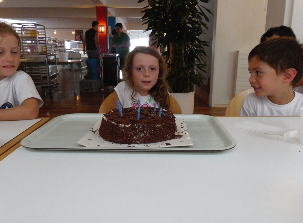 Village Camps International Summer Camp VDC Geneva 2016-08-12 https://www.villagecamps.com/journals_admin/images/1457-9617-SAM_0794.jpg