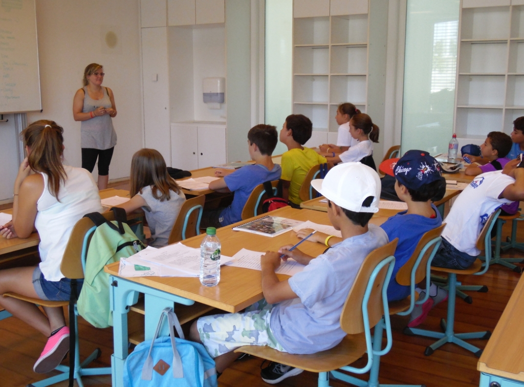 Village Camps International Summer Camp VDC Geneva 2016-08-12 https://www.villagecamps.com/journals_admin/images/1457-9636-SAM_0754.jpg