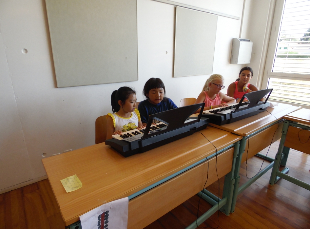 Village Camps International Summer Camp VDC Geneva 2016-08-12 https://www.villagecamps.com/journals_admin/images/1457-9696-SAM_0751.jpg Village Camps International Summer Camp VDC Geneva 2016-08-12 https://www.villagecamps.com/journals_admin/images/1457-9696-SAM_0751.jpg