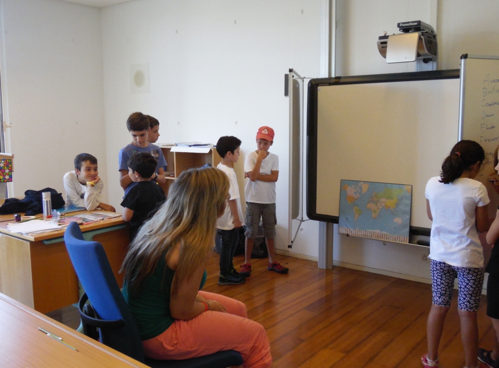 Village Camps International Summer Camp VDC Geneva 2016-08-12 https://www.villagecamps.com/journals_admin/images/1458-8563-SAM_0822.jpg