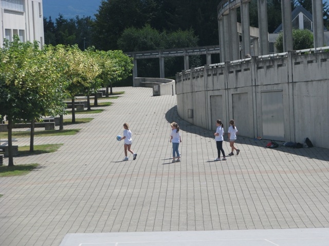 Village Camps International Summer Camp VDC Geneva 2016-08-12 https://www.villagecamps.com/journals_admin/images/146-34-IMG_5640.jpg