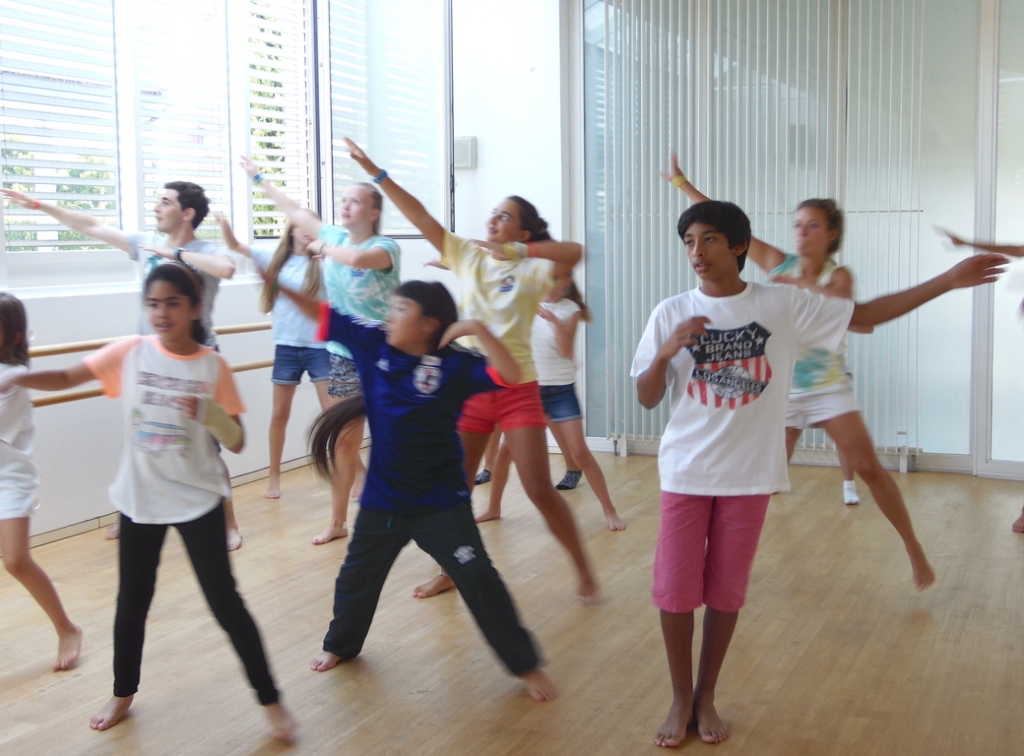 Village Camps International Summer Camp VDC Geneva 2016-08-12 https://www.villagecamps.com/journals_admin/images/1460-1030-SAM_0936.jpg