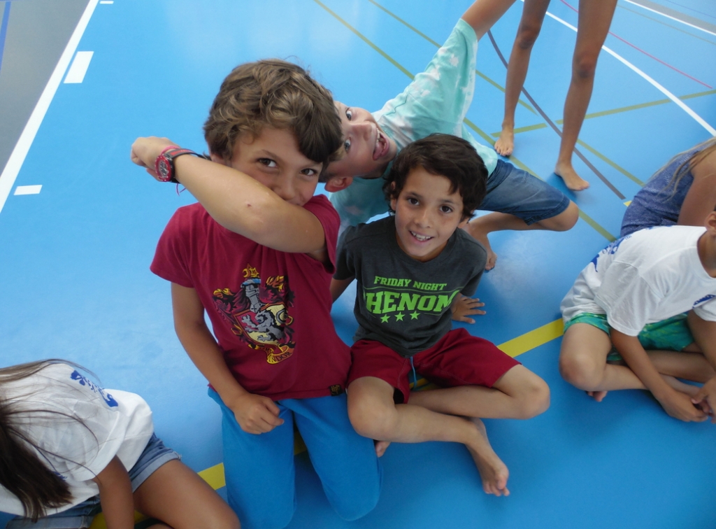 Village Camps International Summer Camp VDC Geneva 2016-08-12 https://www.villagecamps.com/journals_admin/images/1462-6316-SAM_1080.jpg