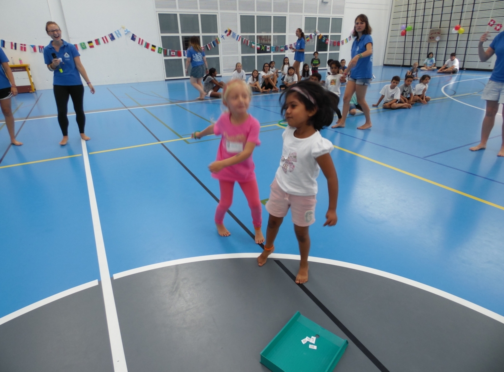 Village Camps International Summer Camp VDC Geneva 2016-08-12 https://www.villagecamps.com/journals_admin/images/1462-6358-SAM_1104.jpg