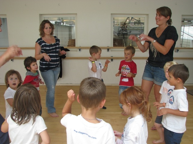 Village Camps International Summer Camp VDC Geneva 2016-08-12 https://www.villagecamps.com/journals_admin/images/148-34-IMG_5846.jpg