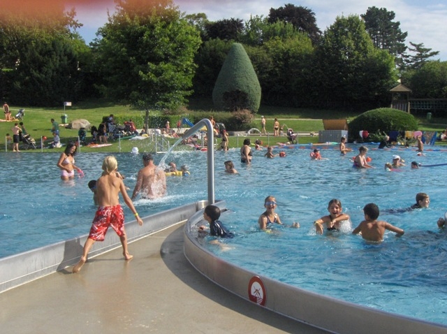 Village Camps International Summer Camp VDC Geneva 2016-08-12 https://www.villagecamps.com/journals_admin/images/153-34-HPIM5216.jpg