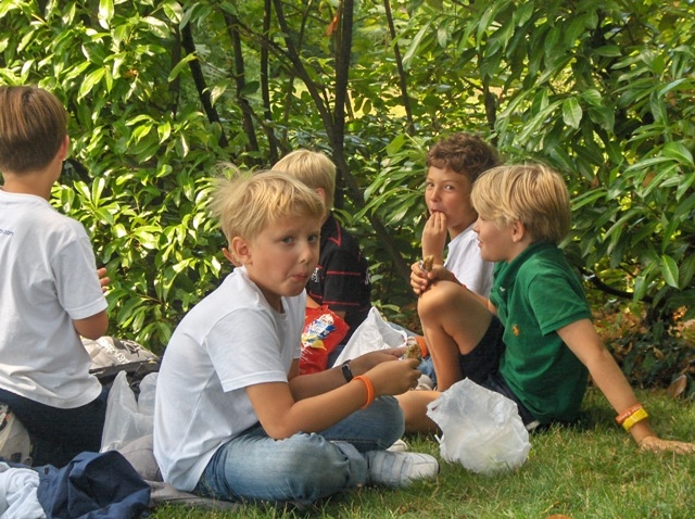 Village Camps International Summer Camp VDC Geneva 2016-08-12 https://www.villagecamps.com/journals_admin/images/155-34-HPIM5381.jpg