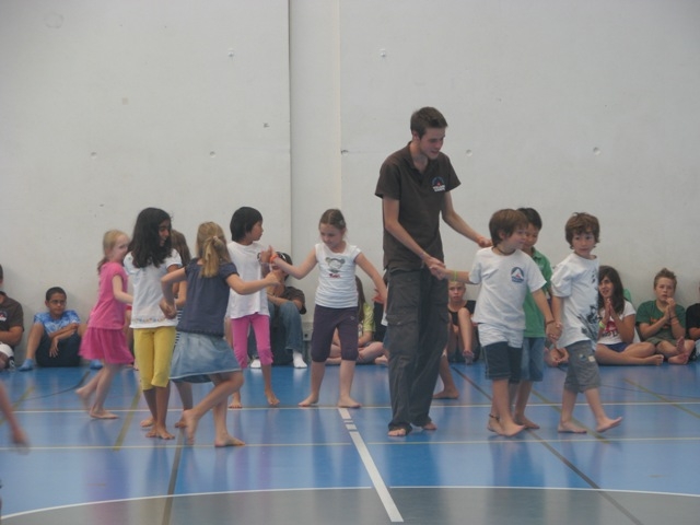 Village Camps International Summer Camp VDC Geneva 2016-08-12 https://www.villagecamps.com/journals_admin/images/156-34-IMG_6270.jpg