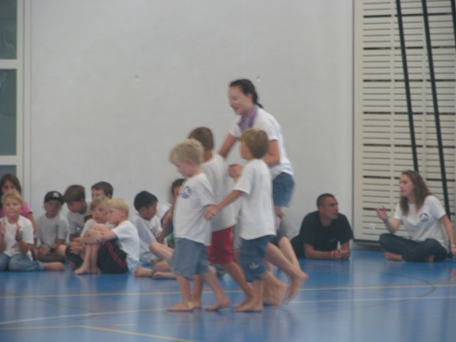 Village Camps International Summer Camp VDC Geneva 2016-08-12 https://www.villagecamps.com/journals_admin/images/156-34-IMG_6271.jpg