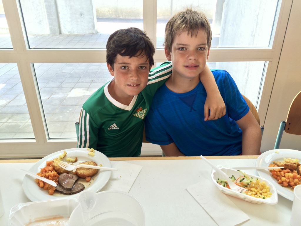 Village Camps International Summer Camp VDC Geneva 2016-08-12 https://www.villagecamps.com/journals_admin/images/1650-0524-IMG_8871.jpg