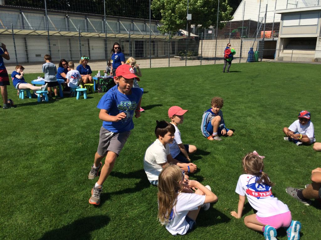 Village Camps International Summer Camp VDC Geneva 2016-08-12 https://www.villagecamps.com/journals_admin/images/1657-7194-IMG_0122.jpg